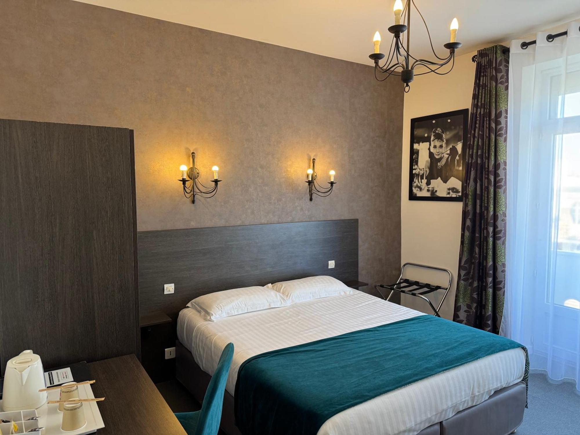 Hotel Calme Des Pins & Spa Les Sables-d'Olonne Exterior photo