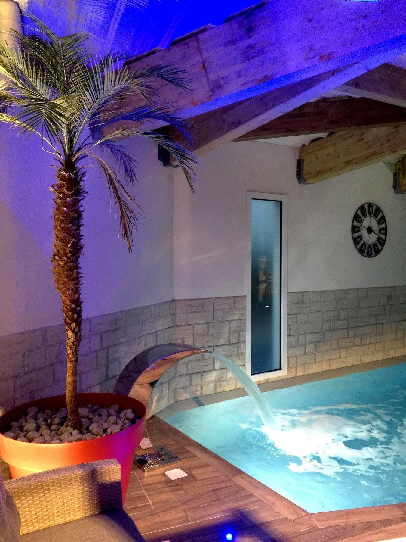 Hotel Calme Des Pins & Spa Les Sables-d'Olonne Exterior photo